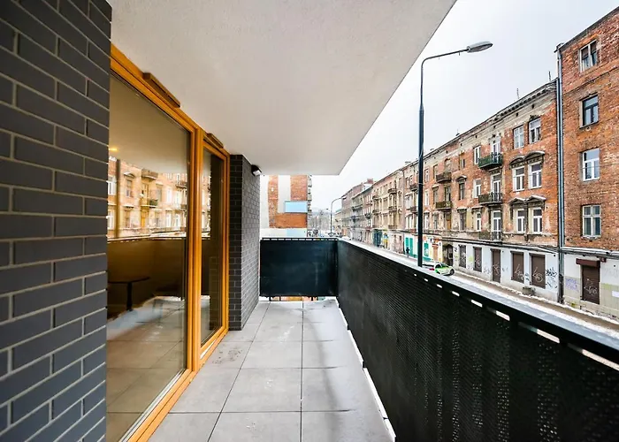 Stara Praga Superior By Bookinghost *